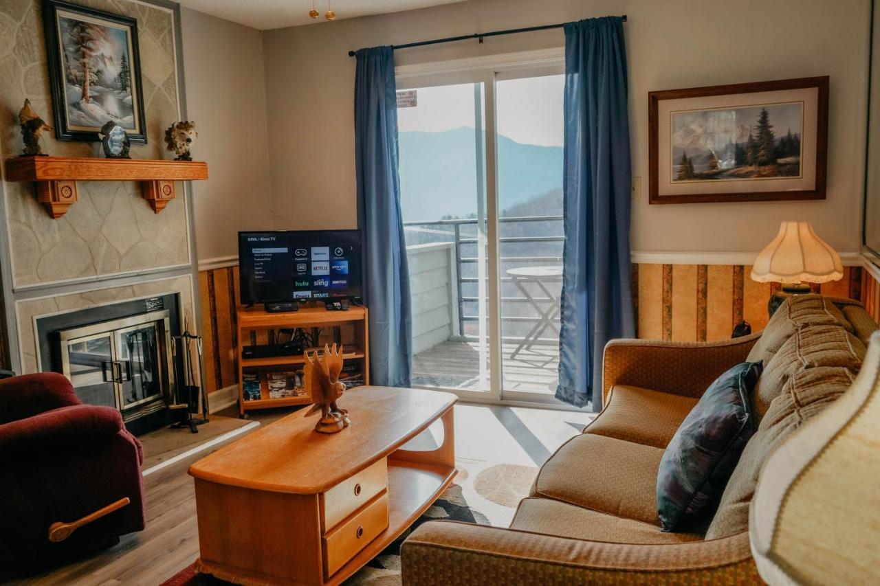 Smoky Mountains Studio With Balcony Gatlinburg Εξωτερικό φωτογραφία