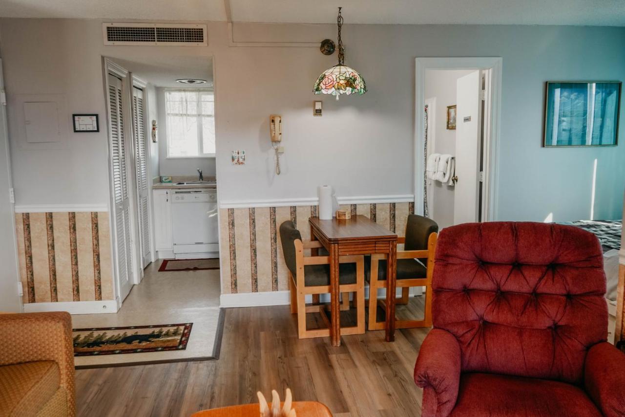 Smoky Mountains Studio With Balcony Gatlinburg Εξωτερικό φωτογραφία
